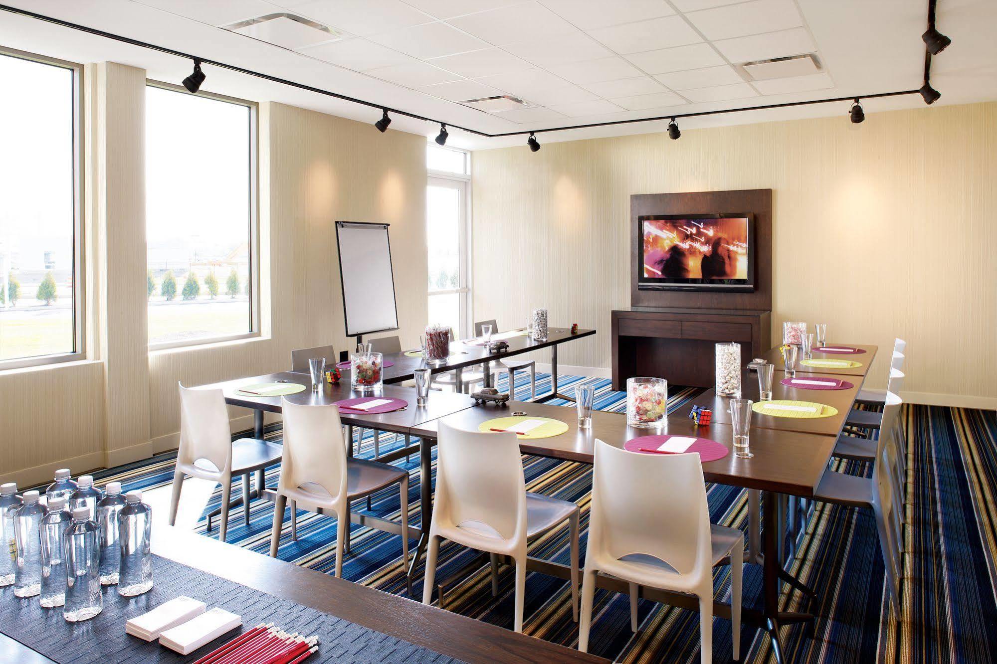 Aloft Tulsa Downtown Hotel Exterior photo